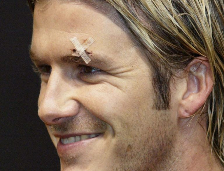 Lire la suite à propos de l’article David Beckham, entre disputes, chaussure dans la tronche et serre-tête.