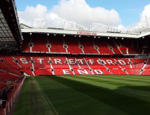 Lire la suite à propos de l’article Old Trafford, le Théâtre des Rêves au fil de l&rsquo;histoire